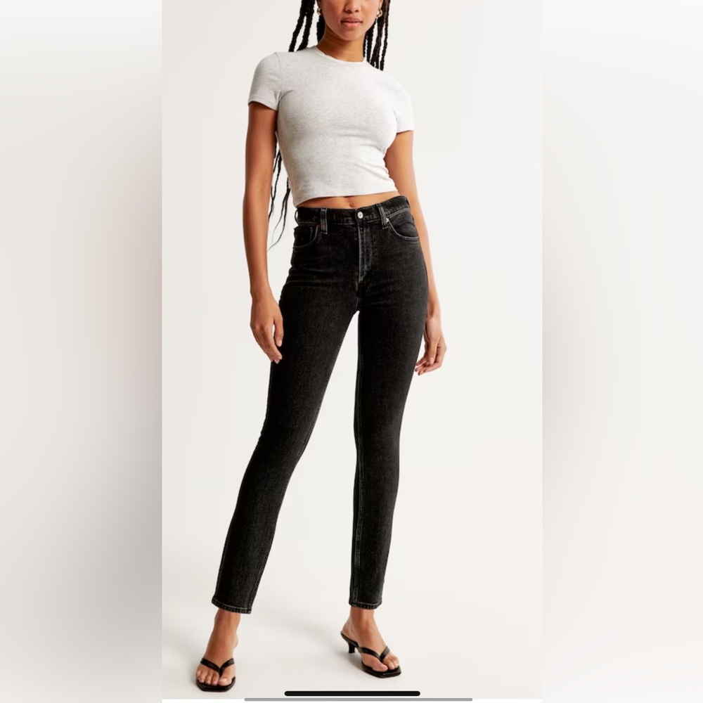 Abercrombie & Fitch Skinny high rise distressed jeans